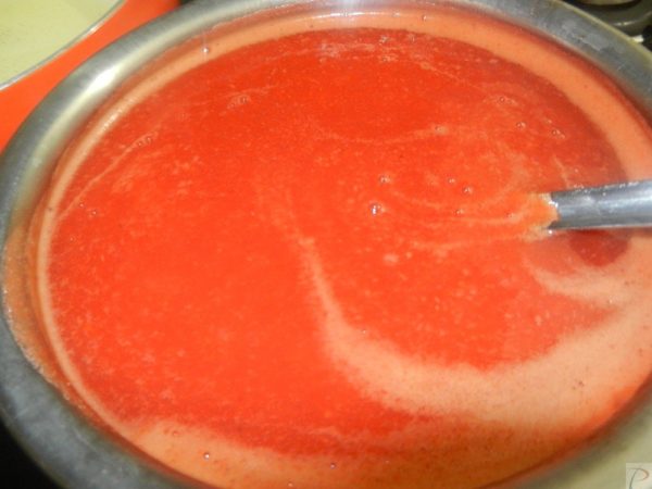 Soup boiling उबलता हुआ सूप