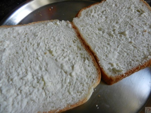 Bread with White Cream मलाई लगी ब्रेड