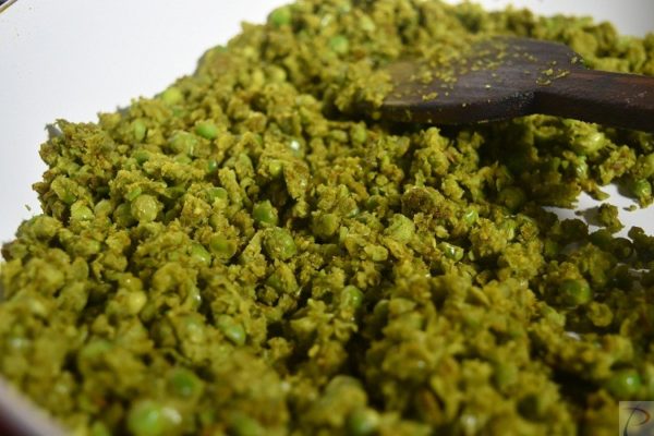 Green Peas Roasted भुन्ते हुए मटर